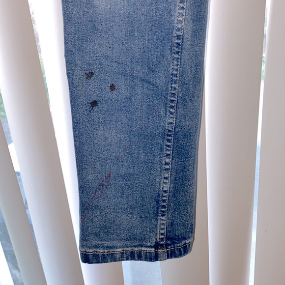 Men’s blue jeans with soldier theme on the front - Picture 5 of 10